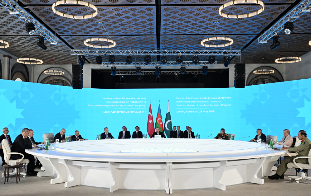 Laçında Azərbaycan Prezidentinin, Türkiyə Prezidentinin və Pakistanın Baş nazirinin Zirvə görüşü keçirilib (YENİLƏNİB-2) (FOTO/VİDEO)