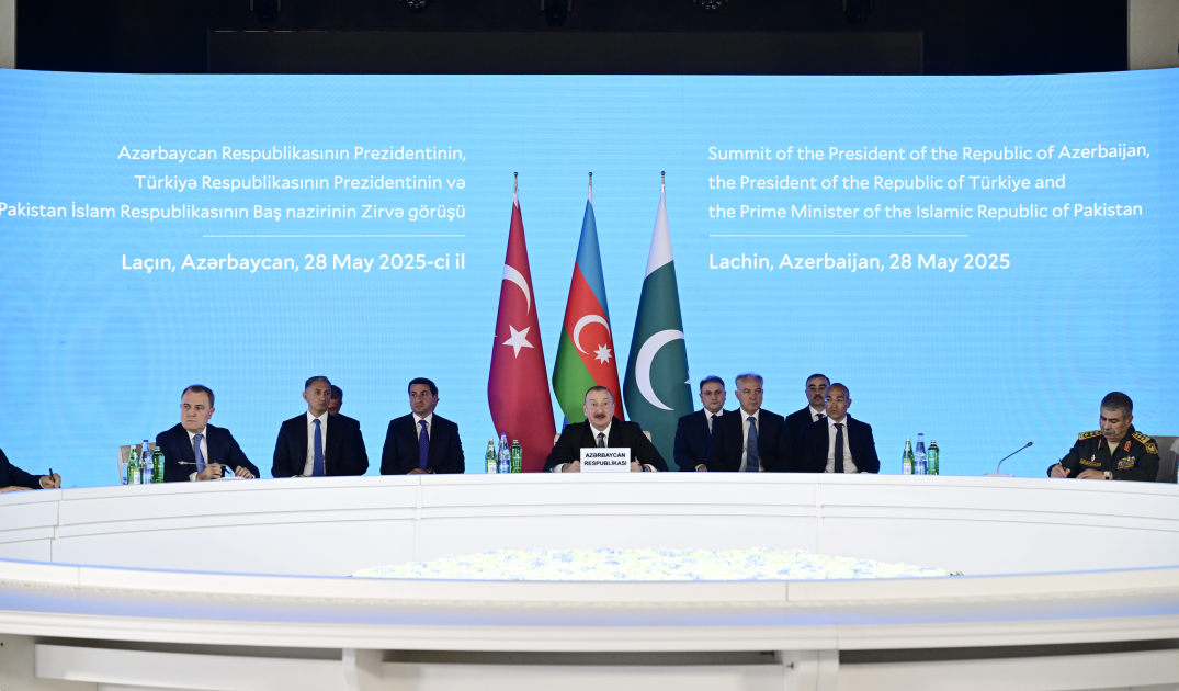 Laçında Azərbaycan Prezidentinin, Türkiyə Prezidentinin və Pakistanın Baş nazirinin Zirvə görüşü keçirilib (YENİLƏNİB-2) (FOTO/VİDEO)
