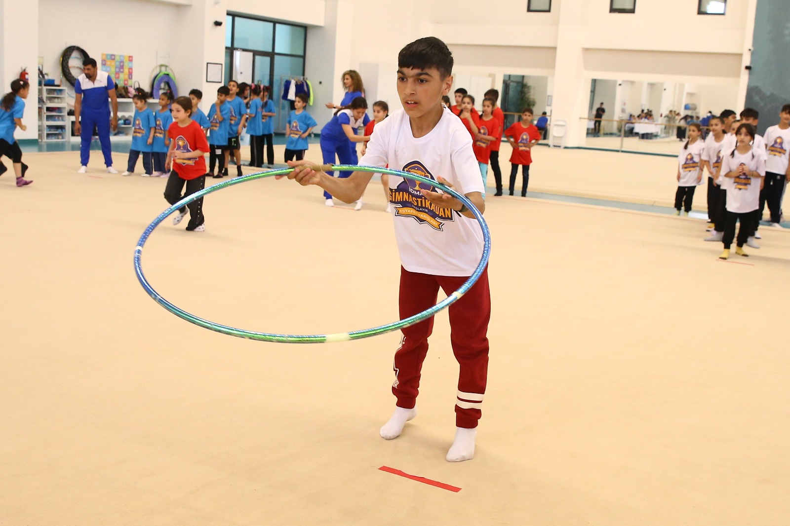Uşaqlar üçün “İdman gimnastikadan başlayır" estafet yarışları keçirilib (FOTO)